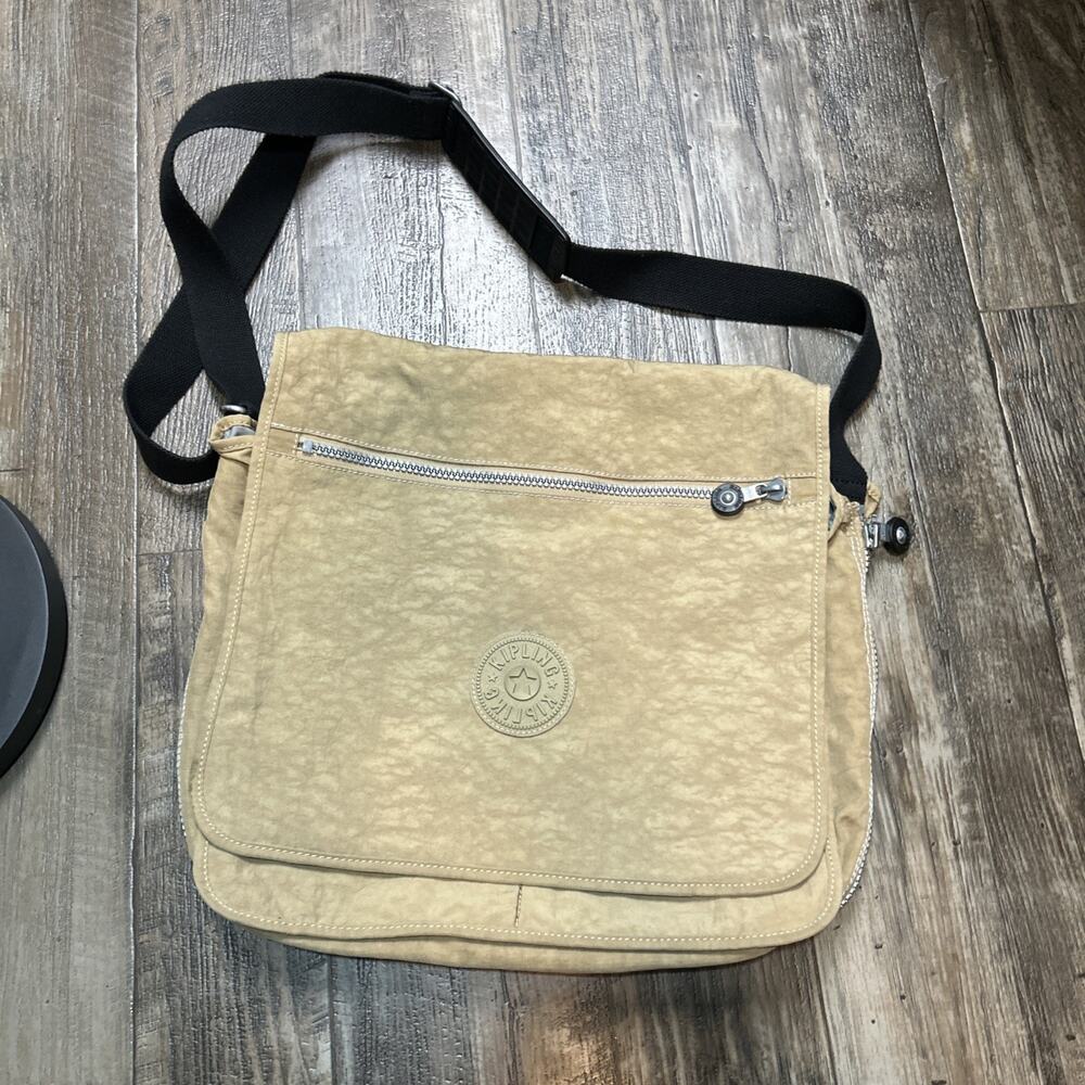 Kipling Madhouse Messenger Bag Lavender Crossbody Expandable Laptop